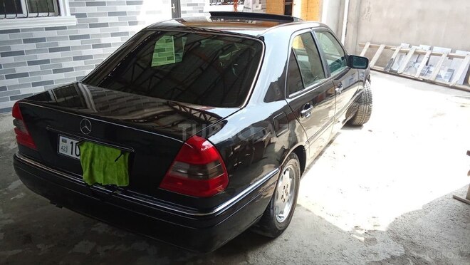 Mercedes C 220 1995, 342,369 km - 2.2 l - Bakı