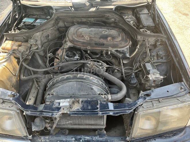 Mercedes E 260 1992, 200,000 km - 2.6 l - Bakı