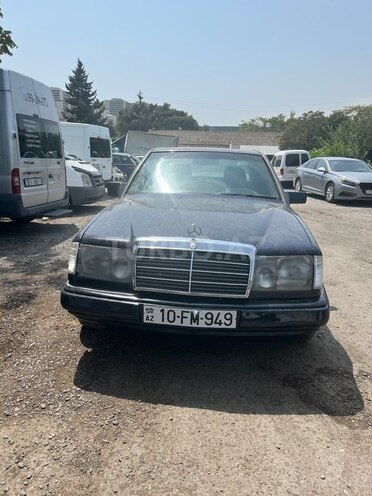 Mercedes E 260 1992, 200,000 km - 2.6 l - Bakı
