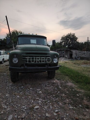 ZIL  1980, 330,000 km - 5.6 л - Yevlax