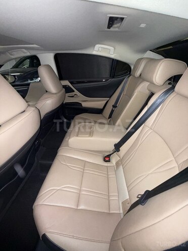Lexus ES 300h 2020, 57,000 km - 2.5 l - Bakı