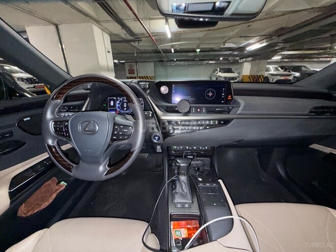 Lexus ES 300h 2020, 57,000 km - 2.5 l - Bakı
