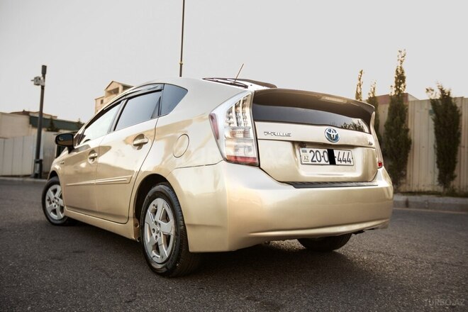 Toyota Prius 2011, 350,000 km - 1.8 l - Bakı