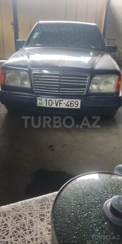 Mercedes E 220 1994, 750,000 km - 2.2 л - Qusar