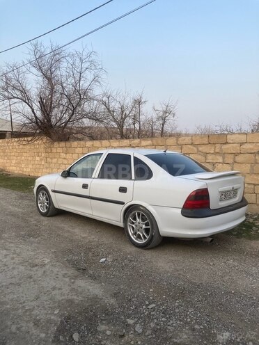 Opel Vectra 1997, 450,000 km - 1.6 l - Bakı