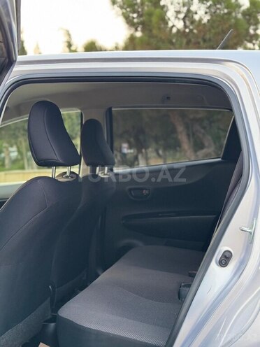 Toyota Vitz 2012, 176,000 km - 1.3 l - Gəncə