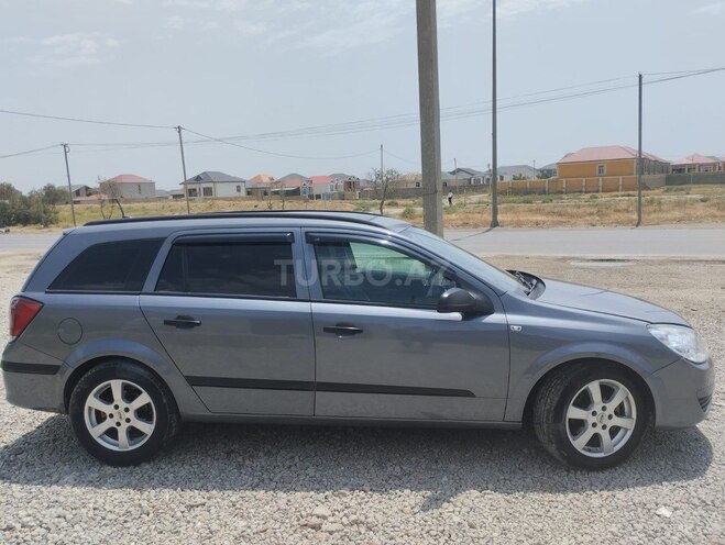 Opel Astra 2006, 250,000 km - 1.7 l - Bakı