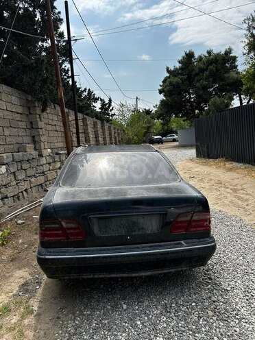 Mercedes E 230 1995, 100,000 km - 2.3 l - Bakı