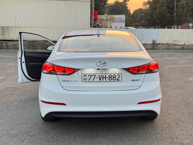 Hyundai Avante 2015, 155,000 km - 1.6 l - Bakı