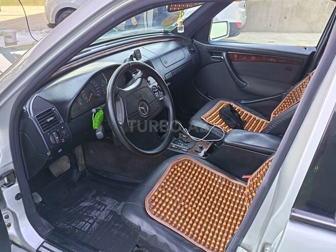 Mercedes C 240 1998, 321,549 km - 2.6 л - Bərdə