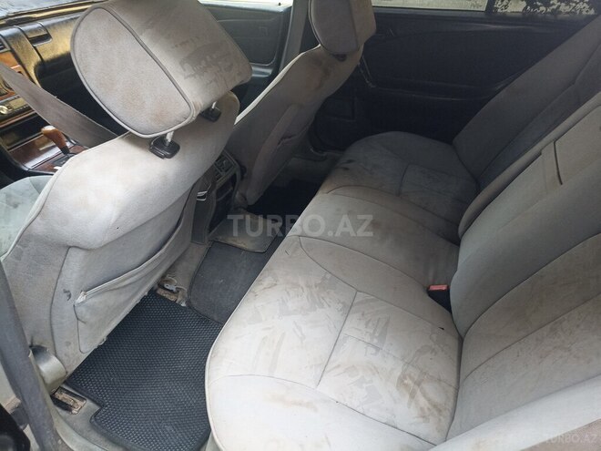 Mercedes E 230 1995, 34,568 km - 2.3 l - Bakı