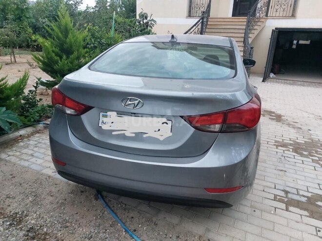 Hyundai Elantra 2015, 135,185 km - 1.8 l - Bakı