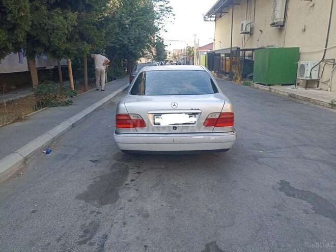 Mercedes E 230 1995, 34,568 km - 2.3 l - Bakı