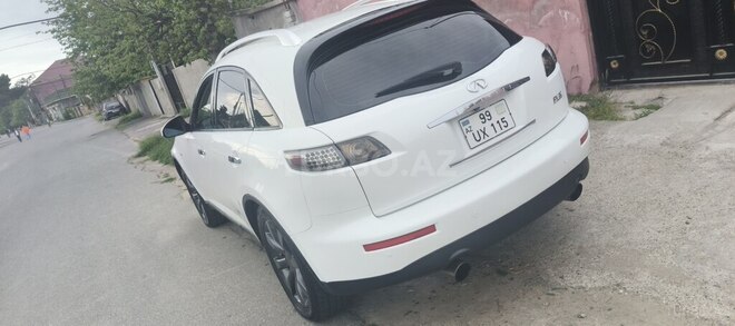 Infiniti FX35 2006, 270,000 km - 3.5 l - Salyan
