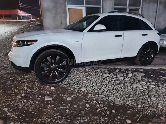 Infiniti FX35 2006, 270,000 km - 3.5 l - Salyan