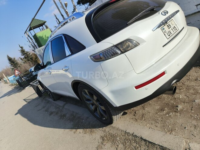 Infiniti FX35 2006, 270,000 km - 3.5 l - Salyan