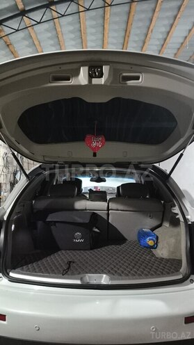 Infiniti FX35 2006, 270,000 km - 3.5 l - Salyan
