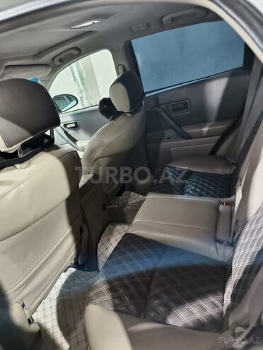 Infiniti FX35 2006, 270,000 km - 3.5 l - Salyan