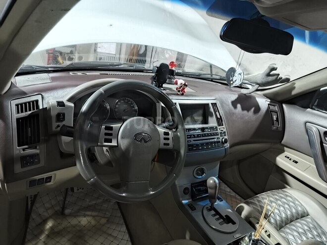 Infiniti FX35 2006, 270,000 km - 3.5 l - Salyan