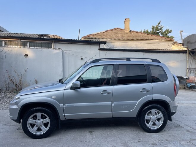 Chevrolet Niva 2013, 122,362 km - 1.7 l - Bakı