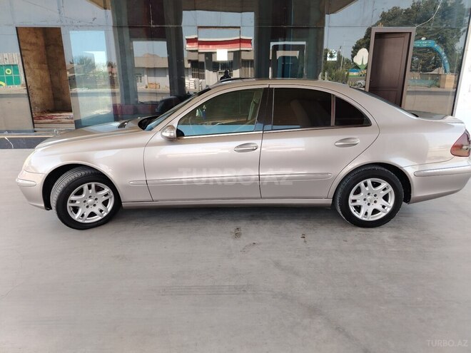 Mercedes E 220 2005, 485,326 km - 2.2 l - Ağcabədi