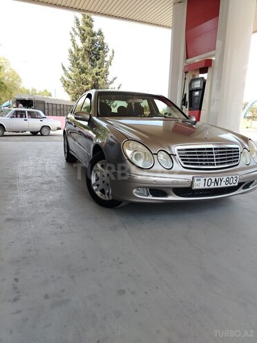 Mercedes E 220 2005, 485,326 km - 2.2 l - Ağcabədi