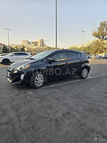 Toyota Aqua 2016, 197,000 km - 1.5 l - Bakı