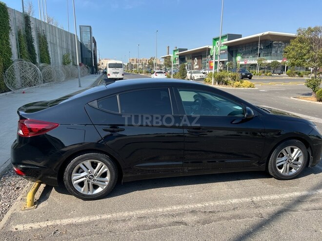 Hyundai Elantra 2018, 73,000 km - 2.0 л - Bakı