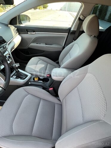 Hyundai Elantra 2018, 73,000 km - 2.0 л - Bakı