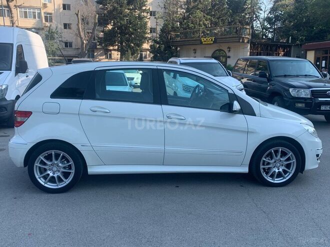 Mercedes B 200 2010, 174,010 km - 2.0 l - Bakı