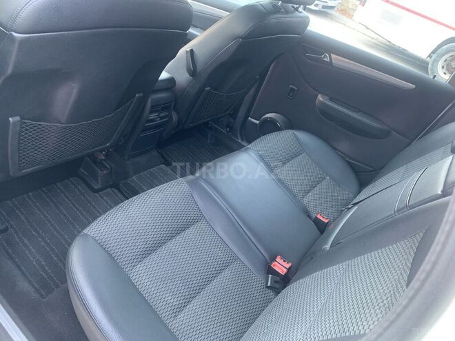 Mercedes B 200 2010, 174,010 km - 2.0 l - Bakı