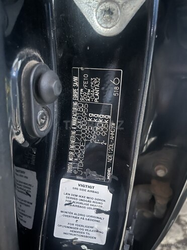 Toyota Corolla 2005, 350,000 km - 1.4 l - Bakı
