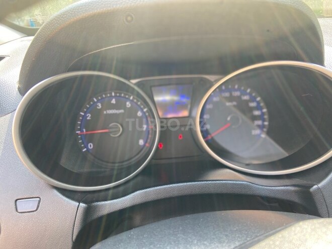 Hyundai ix35 2013, 190,000 km - 2.0 l - Bakı