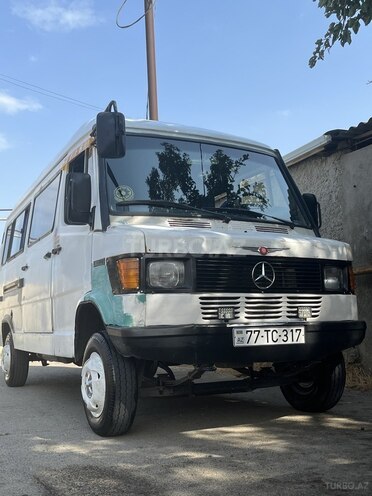 Mercedes 208 D 1994, 900,000 km - 2.3 l - Bakı