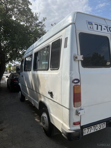 Mercedes 208 D 1994, 900,000 km - 2.3 l - Bakı