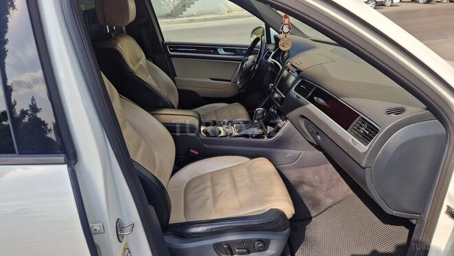 Volkswagen Touareg 2012, 211,867 km - 3.6 l - Bakı