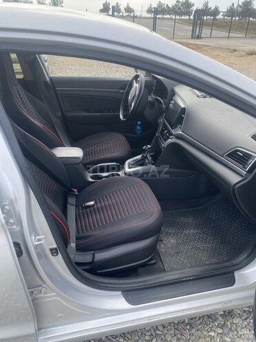 Hyundai Avante 2016, 222,000 km - 1.6 l - Bakı