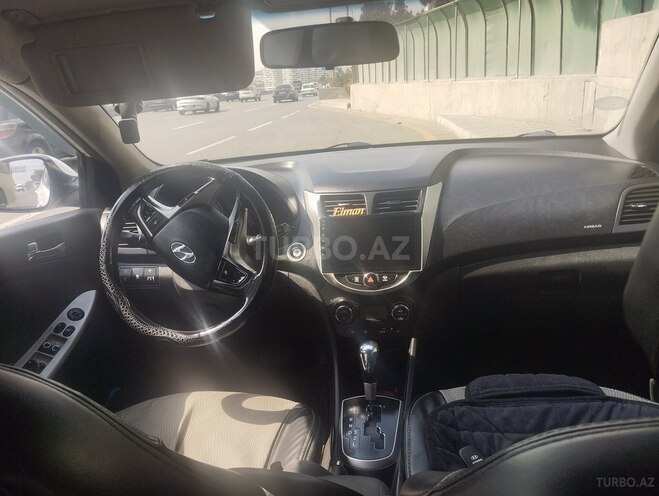 Hyundai Accent 2011, 265,000 km - 1.6 l - Bakı