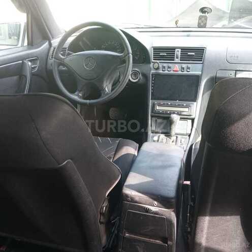 Mercedes C 220 1999, 300,000 km - 2.2 l - Bakı