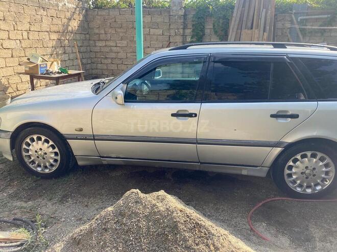Mercedes C 220 1999, 300,000 km - 2.2 l - Bakı