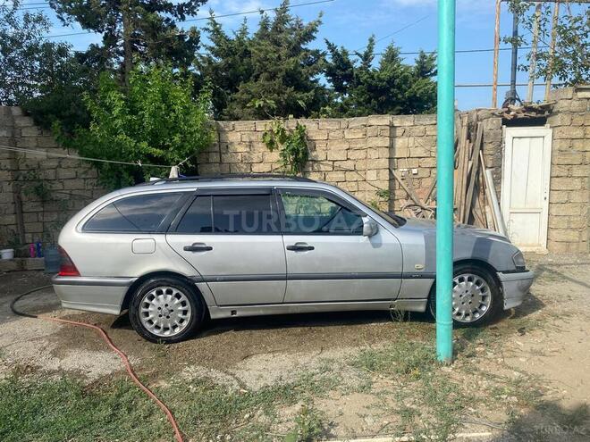 Mercedes C 220 1999, 300,000 km - 2.2 l - Bakı