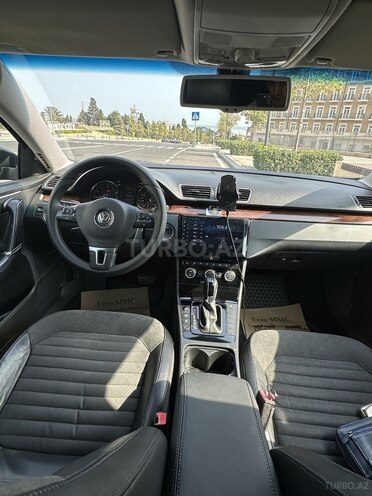 Volkswagen Passat 2013, 241,000 km - 1.8 л - Bakı