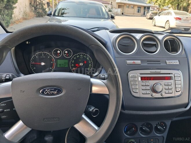 Ford Transit Connect 2011, 134,000 km - 1.8 l - Bakı