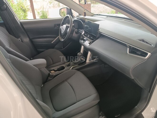 Toyota Corolla Cross 2024, 26,500 km - 2.0 l - Masallı