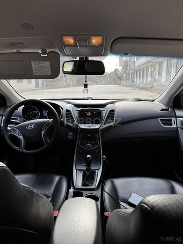 Hyundai Avante 2013, 250,000 km - 1.6 l - Bakı