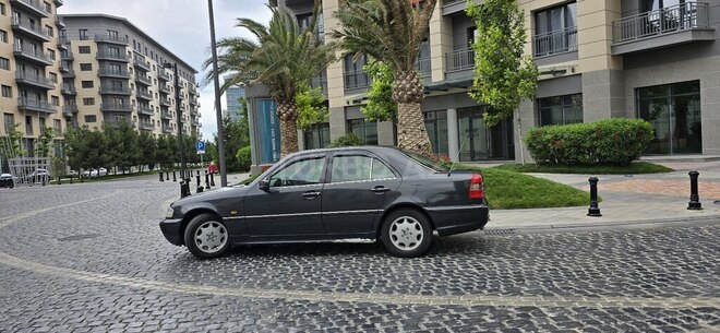 Mercedes C 220 1994, 460,000 km - 2.2 l - Bakı