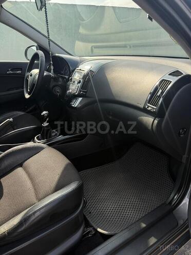 Hyundai i30 2011, 356,000 km - 1.6 l - Bakı