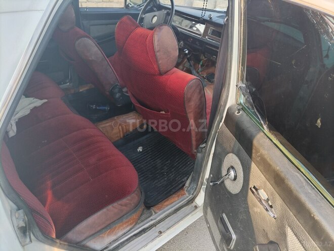 GAZ 24 1985, 150,000 km - 2.5 l - Bakı