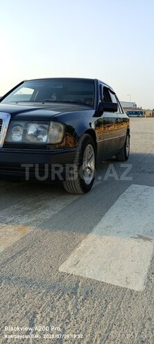 Mercedes E 250 1990, 320,000 km - 2.5 l - Bakı