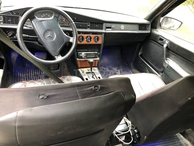 Mercedes 190 1991, 100,900 km - 2.0 l - Sumqayıt